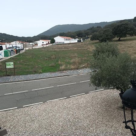El Corralon De Severo Hinojales Exterior photo