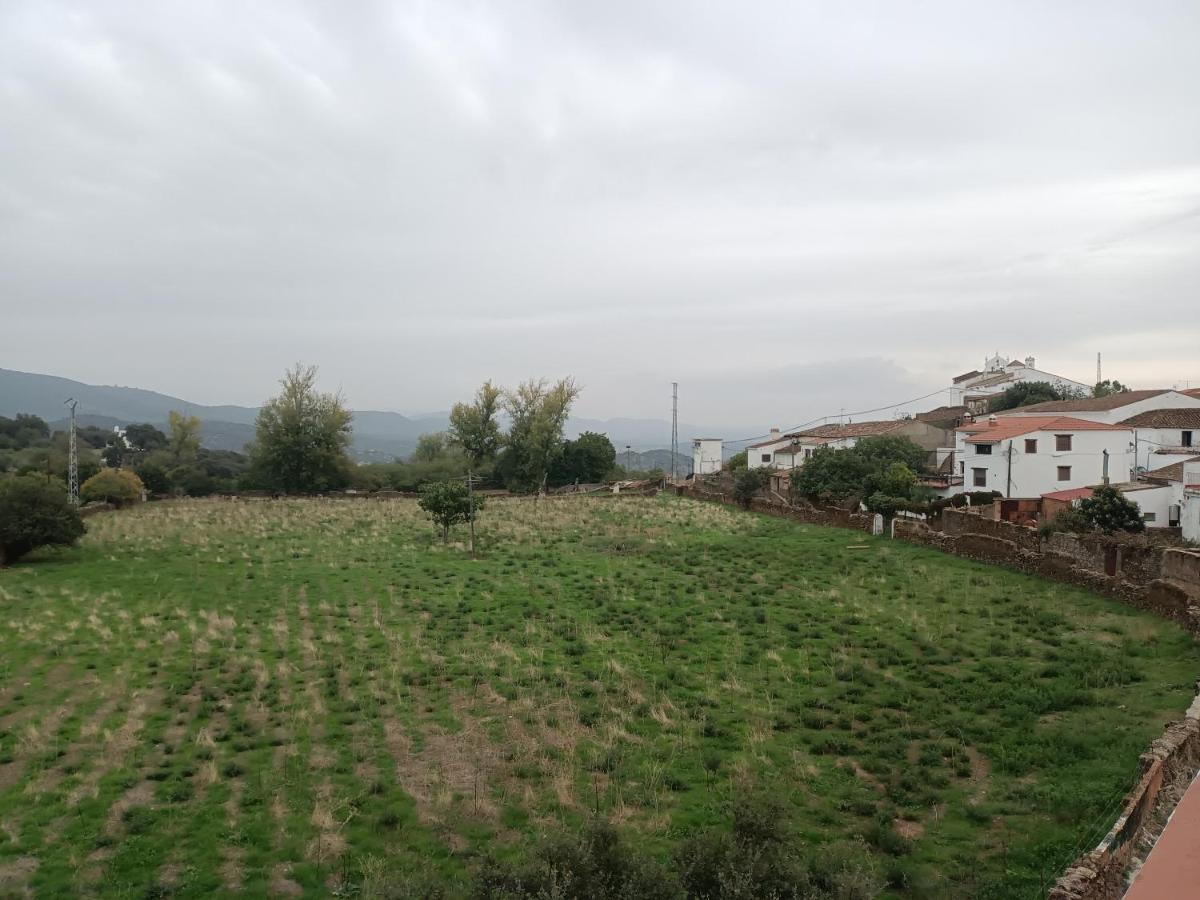 El Corralon De Severo Hinojales Exterior photo